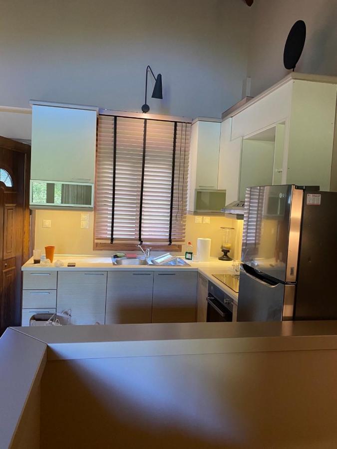 Luxurious Maisonette In The Countryside With A Pool กาลาวริตา ภายนอก รูปภาพ